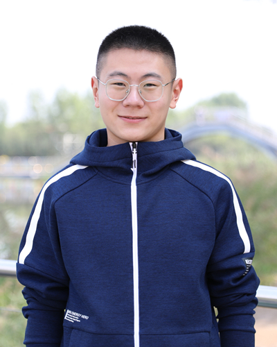 北京大学  张容川